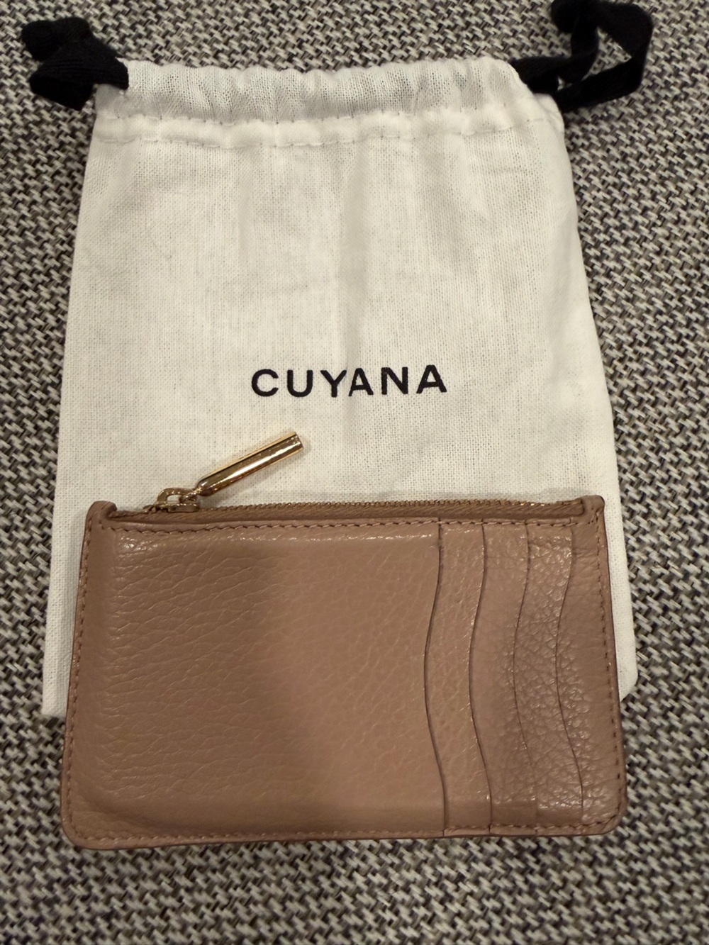 Cuyana Zip Cardholder Soft Rose Italian Leather Wallet + Dust Bag GUC!